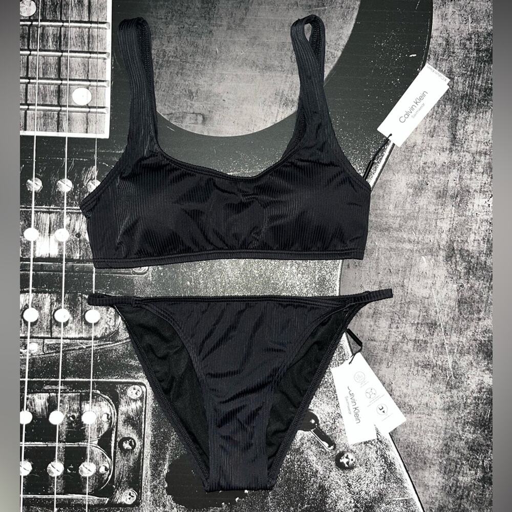 NWT Calvin Klein Bikini